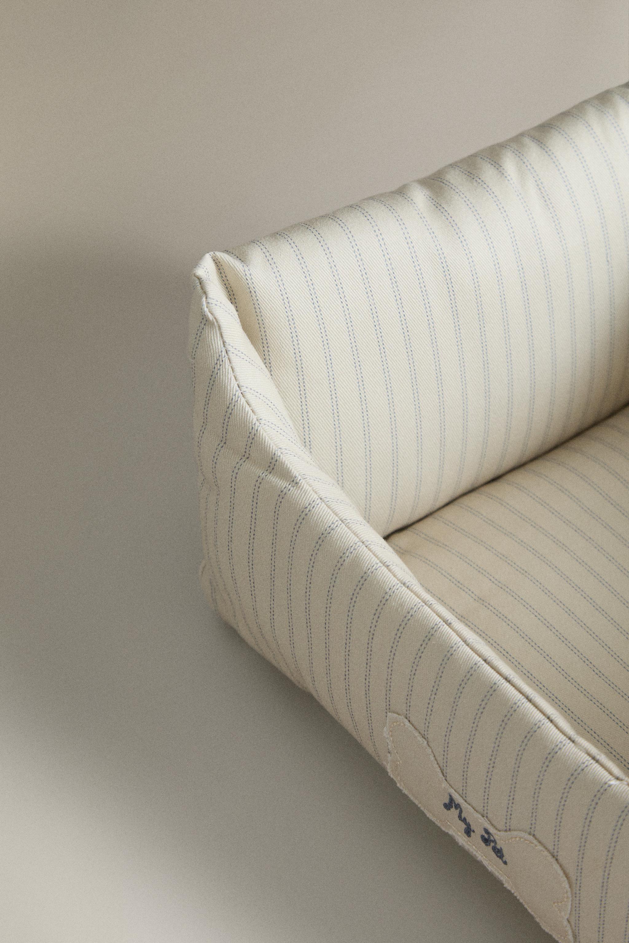 CHILDREN’S TOY PET BED